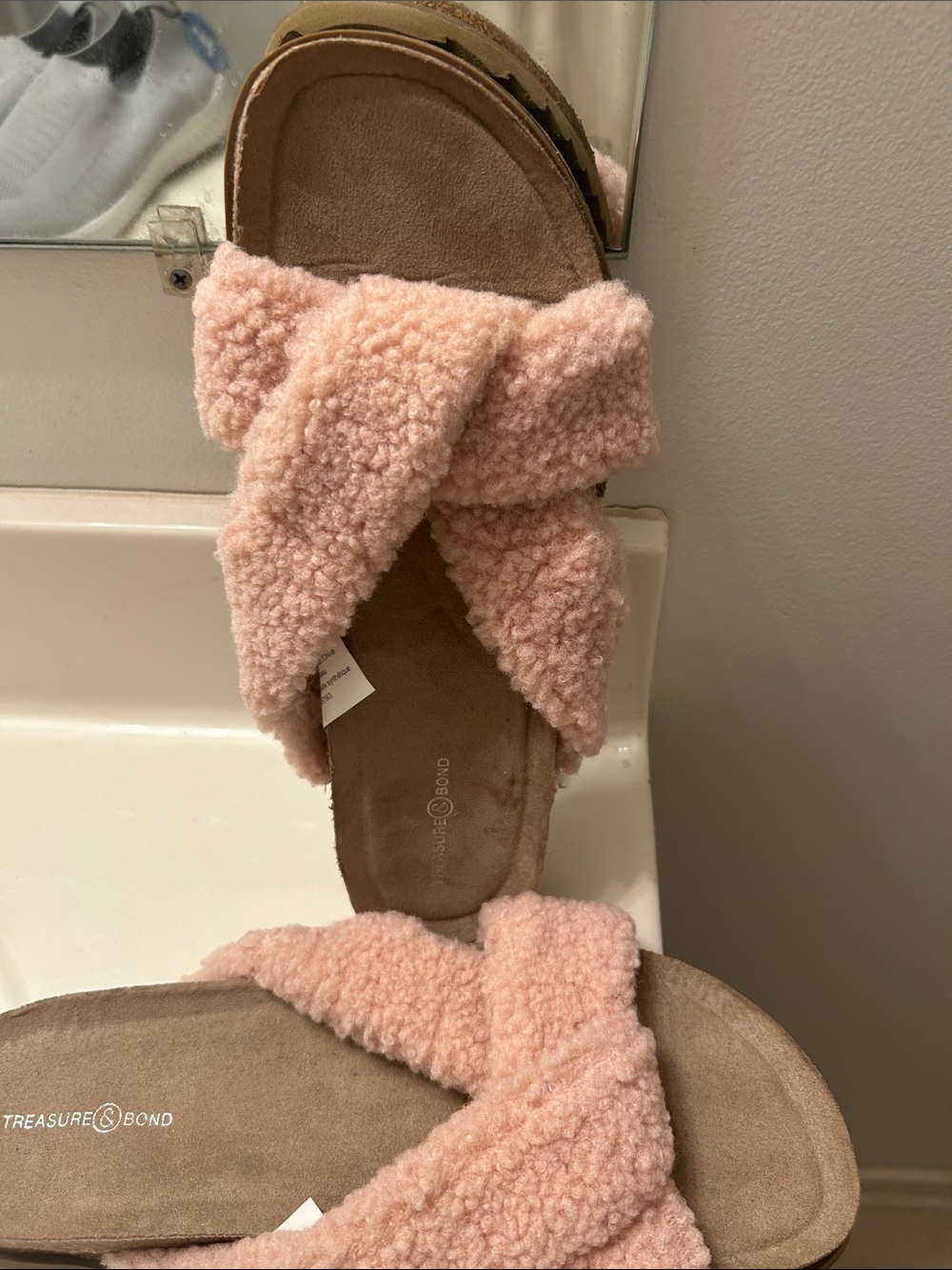 Treasure & Bond Pink Sherpa Crisscross Slide Sandals